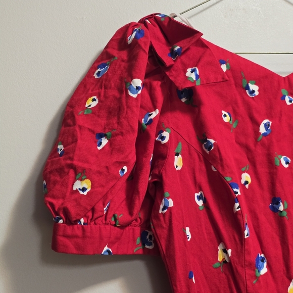 Vintage Floral Red Midi Dress Wth Bows Embellishment On Shoulders. - Picture 6 of 10